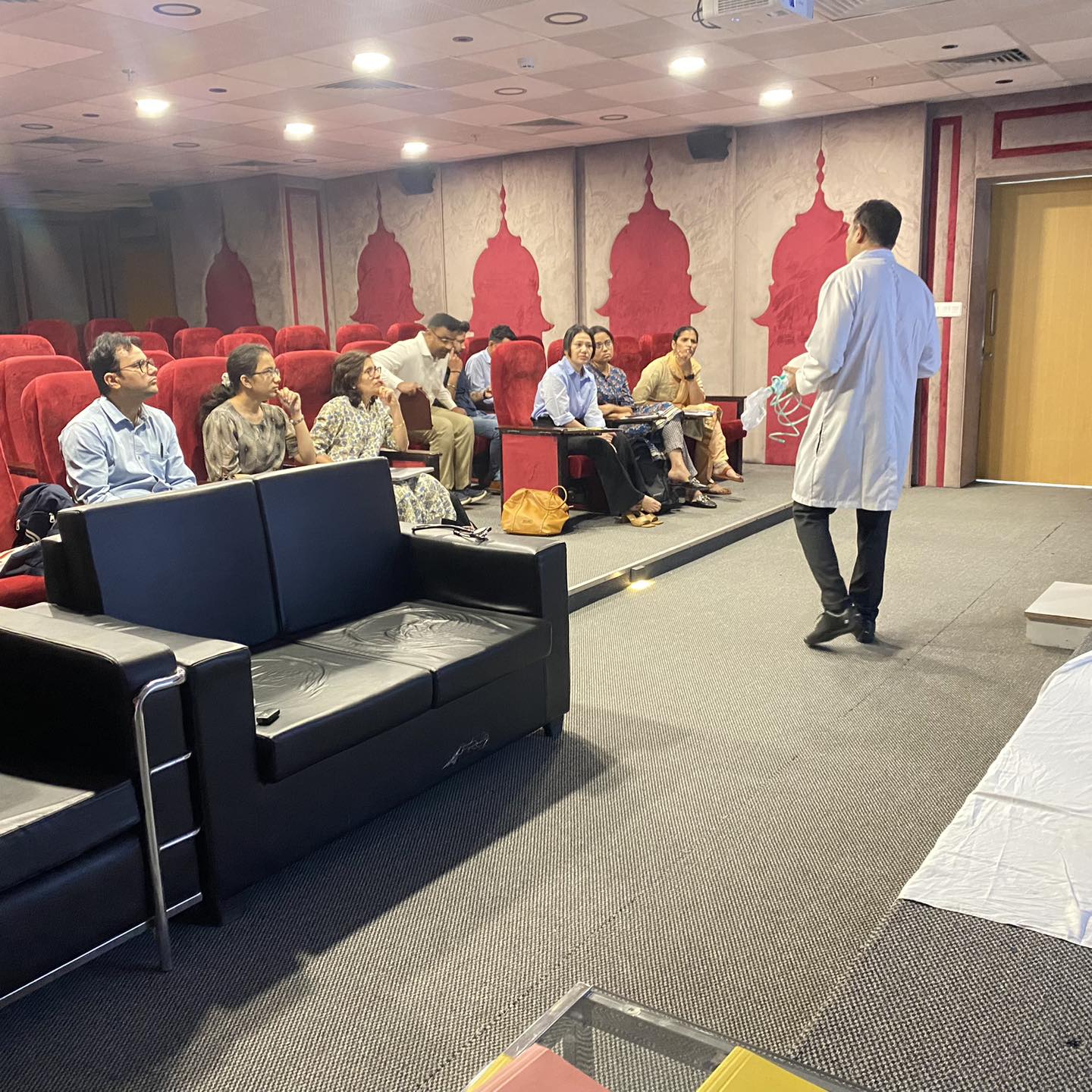 basic and advance cardiac life Support – Provider Course at Manglam Plus Medicity